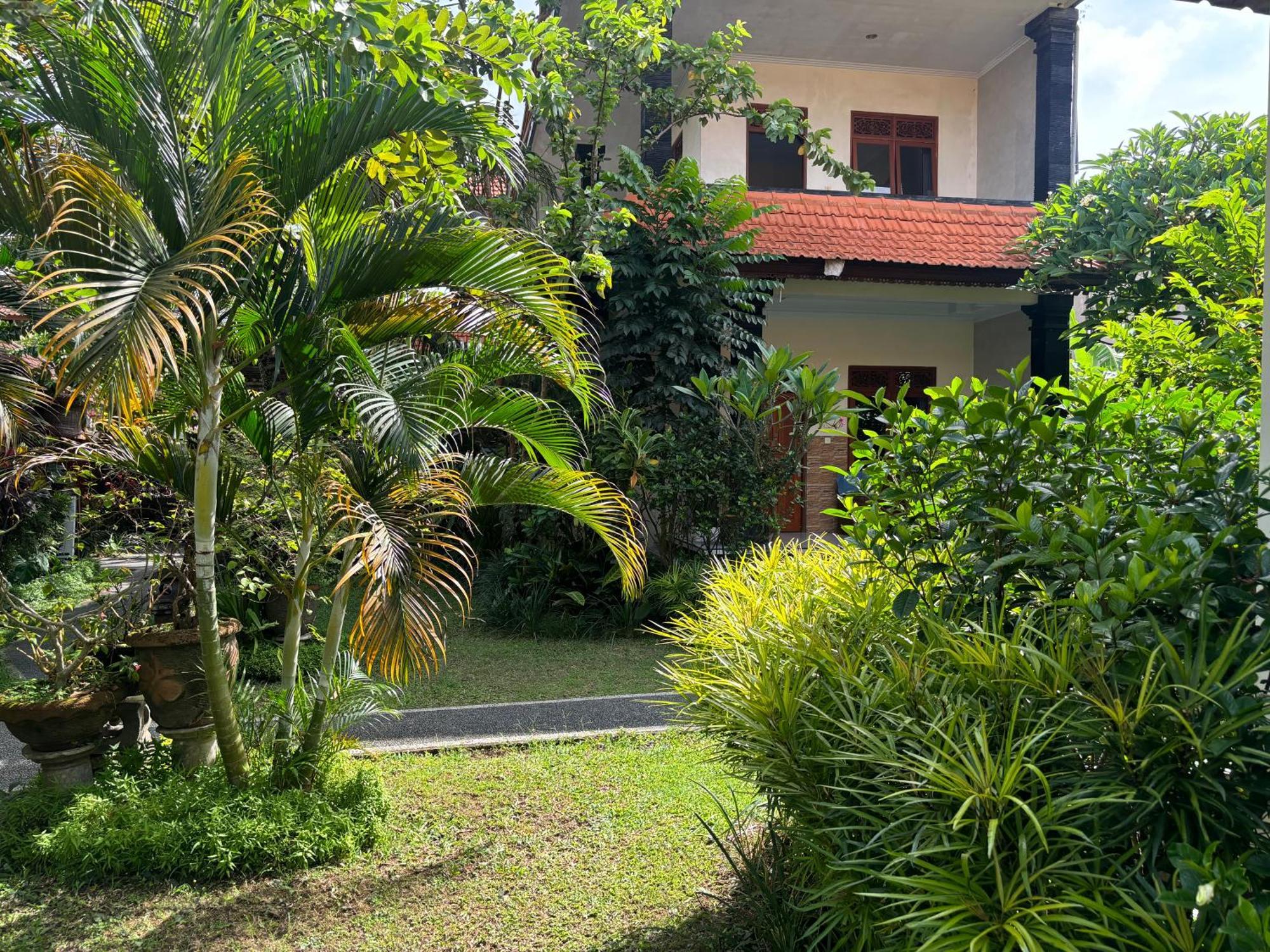 Swan Inn Ubud  Luaran gambar